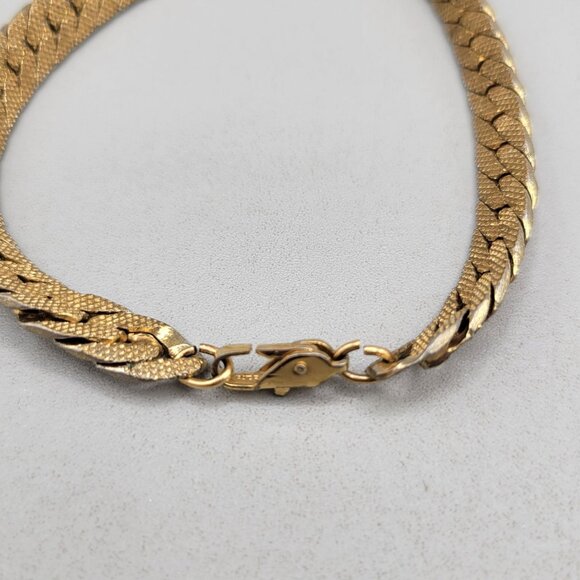 Flat Nugget Gold Tone Necklace and Bracelet Set Textured Links - Picture 7 of 7